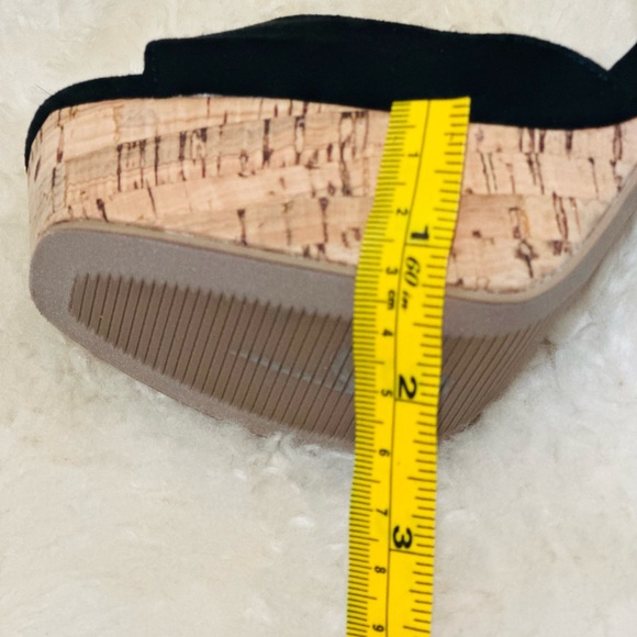 NEW Suede Ankle Strap Platform Chunky Heels Heeled Sandals Size 6 1/5 Black - Picture 8 of 8